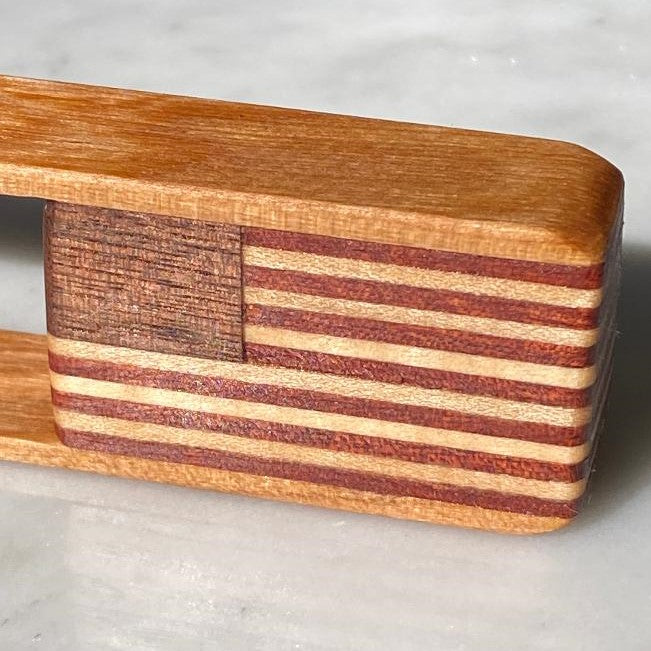 4. Tong. Inlaid American Flag Patriotic design.