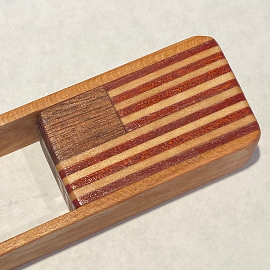 4. Tong. Inlaid American Flag Patriotic design.