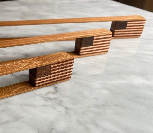 4. Tong. Inlaid American Flag Patriotic design.